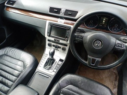 Used 2012 Volkswagen Passat Highline DSG S AT in Kolkata