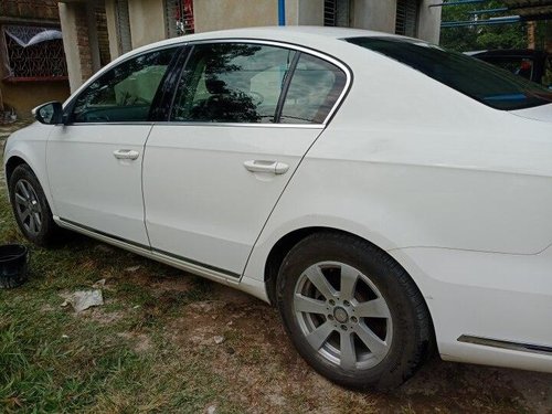 Used 2012 Volkswagen Passat Highline DSG S AT in Kolkata