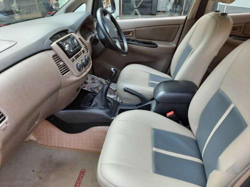 Used 2015 Toyota Innova MT for sale in Aluva 