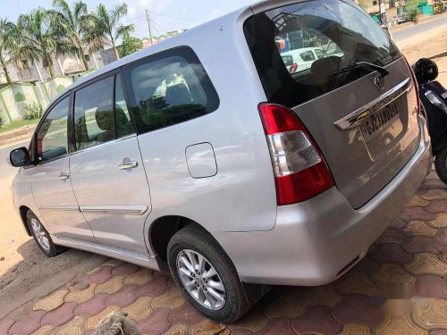 Used Toyota Innova 2.5 V 8 STR, 2013 MT for sale in Anand 