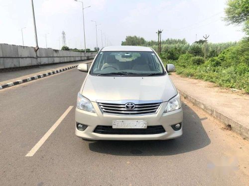 Used Toyota Innova 2013 MT for sale in Anand 