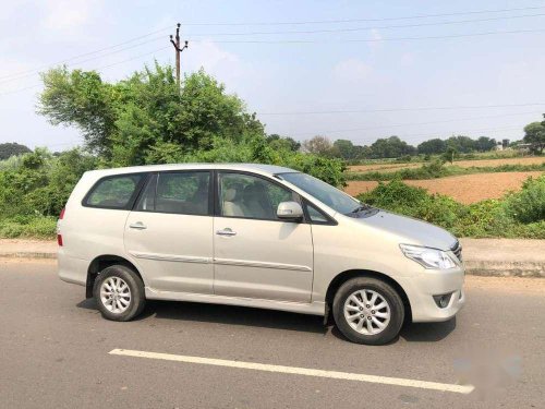 Used Toyota Innova 2013 MT for sale in Anand 