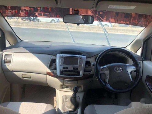 Used Toyota Innova 2.5 V 8 STR, 2013 MT for sale in Anand 