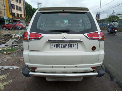 Mitsubishi Pajero Sport Limited Edition, 2014, Diesel MT in Kolkata