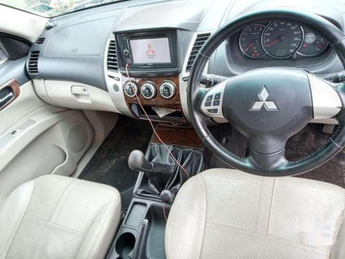 Mitsubishi Pajero Sport Limited Edition, 2014, Diesel MT in Kolkata