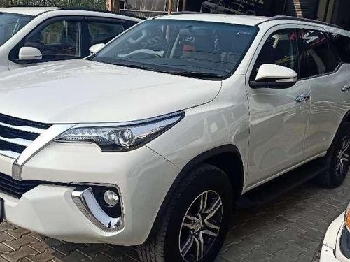 Toyota Fortuner 3.0 4x2 , 2017, Diesel AT in Moga