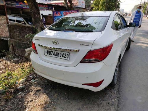 Hyundai Fluidic Verna 2016 MT for sale in Hyderabad