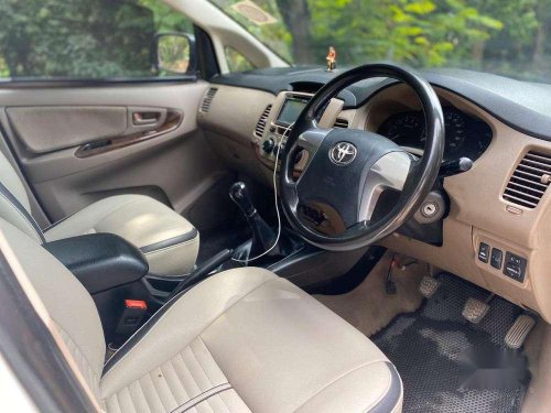 Toyota Innova 2.5 G 7 STR BS-IV, 2015, Diesel MT in Ghaziabad