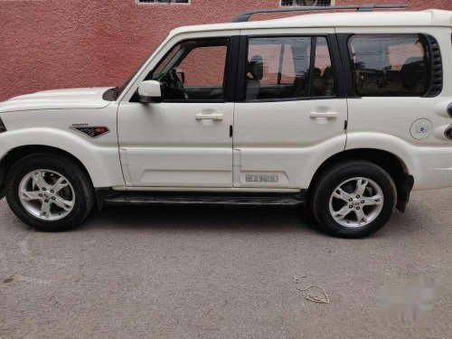 Used 2015 Mahindra Scorpio MT in Hyderabad 