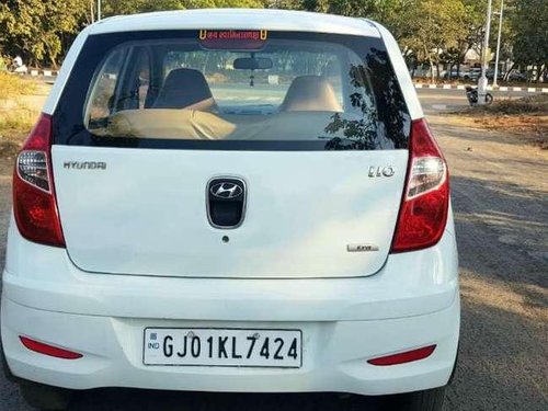 Used Hyundai i10 2011 MT for sale in Gandhinagar 