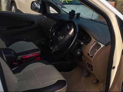 Used 2015 Toyota Innova MT for sale in Ghaziabad 