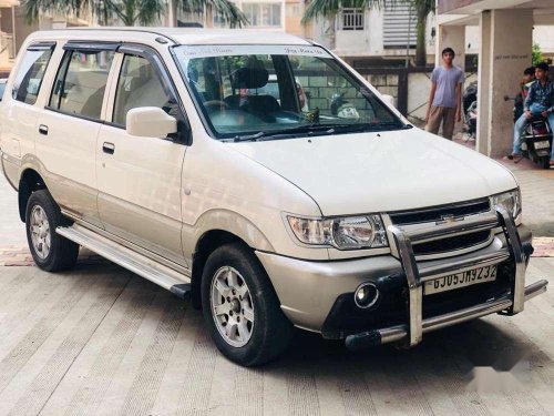 Chevrolet Tavera 2015 MT for sale in Surat