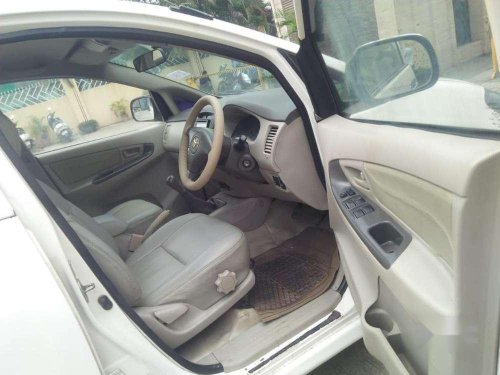 2010 Toyota Innova MT for sale in Dhule