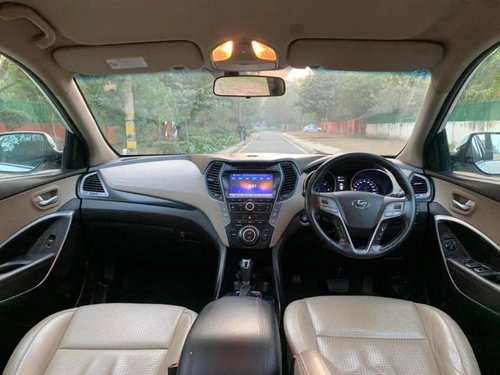 Used 2016 Hyundai Santa Fe AT for sale in New Delhi 