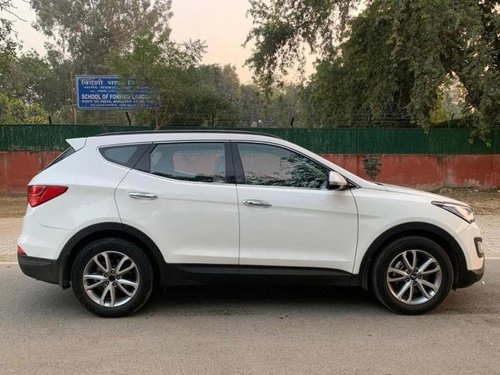 Used 2016 Hyundai Santa Fe AT for sale in New Delhi 