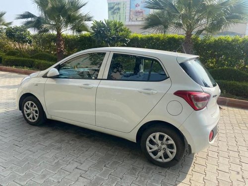 Used Hyundai Grand i10 2017 MT for sale in New Delhi 