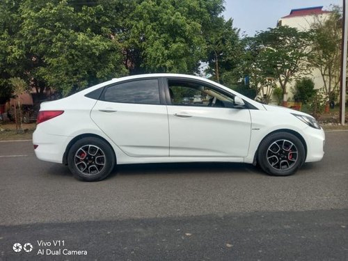 Hyundai Verna 1.6 CRDI 2012 MT for sale in Bhopal 