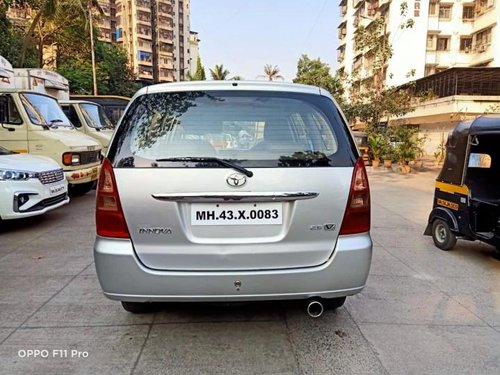 Used Toyota Innova 2011 MT for sale in Thane 