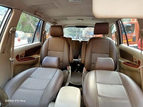 Used Toyota Innova 2011 MT for sale in Thane 