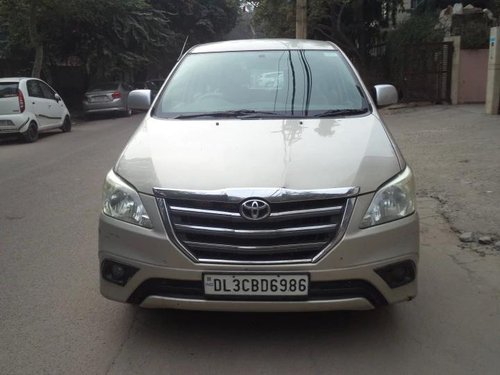 Used 2013 Toyota Innova MT for sale in New Delhi 