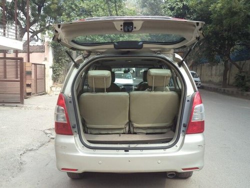 Used 2013 Toyota Innova MT for sale in New Delhi 