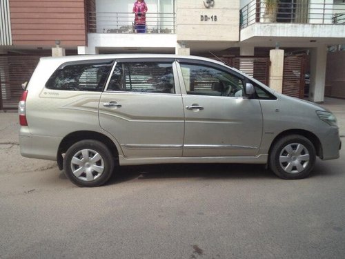 Used 2013 Toyota Innova MT for sale in New Delhi 