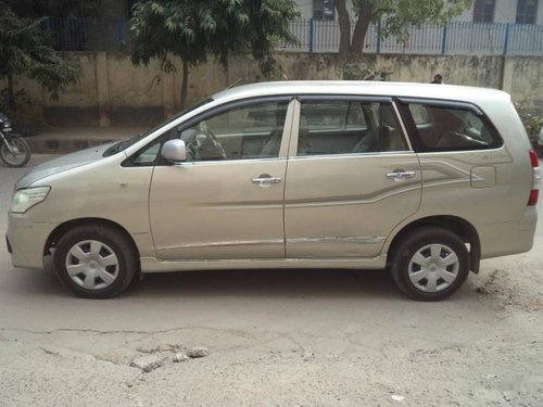 Used 2013 Toyota Innova MT for sale in New Delhi 