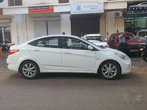 Hyundai Fluidic Verna 2013 MT for sale in Nashik