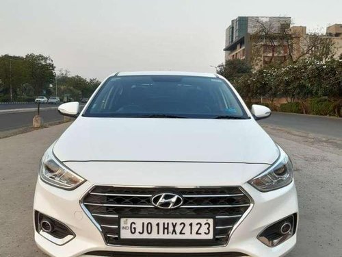 Hyundai Fluidic Verna 2018 MT in Ahmedabad