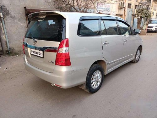 Toyota Innova 2.5 VX 7 STR 2014 MT in Ludhiana