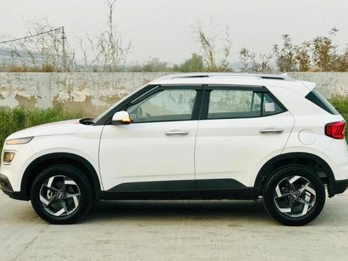 Used Hyundai Venue 2019 MT for sale in New Delhi 