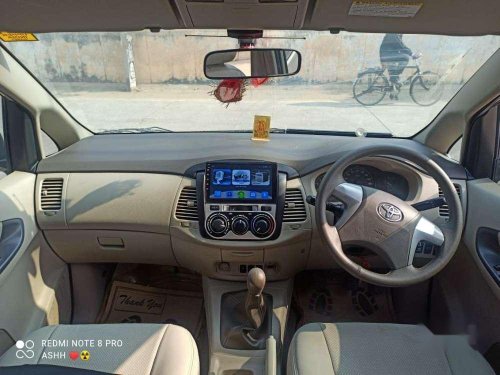 Used 2013 Toyota Innova MT for sale in Faridabad 