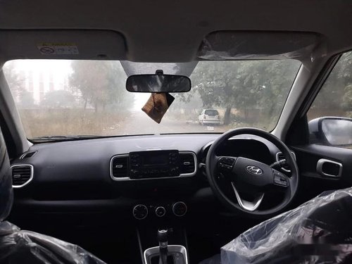 Used 2019 Hyundai Venue AT for sale in New Delhi 