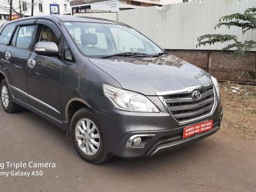 Toyota Innova 2014 MT for sale in Sangli