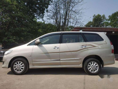 2013 Toyota Innova MT for sale in Surat