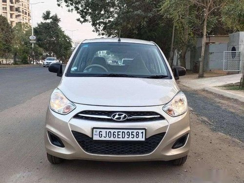 Hyundai i10 Era 2011 MT for sale in Vadodara