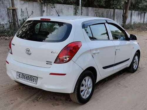 Used 2014 Hyundai i20 1.4 Sportz MT for sale in Ahmedabad