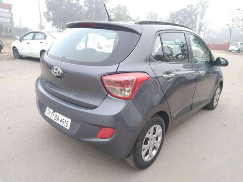 Used 2014 Hyundai Grand i10 1.2 CRDi Sportz MT in Chandigarh