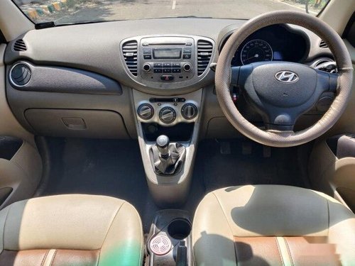 Hyundai i10 Magna 2011 MT for sale in Bangalore