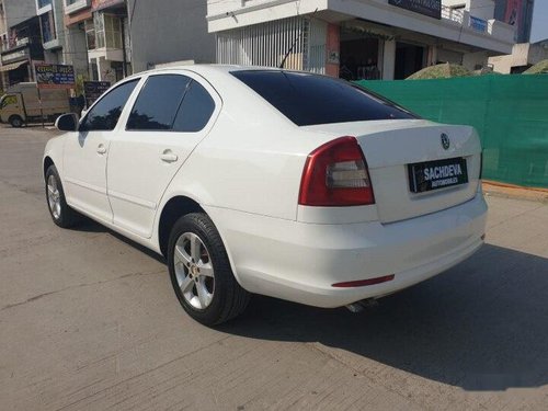 Used 2011 Laura 1.9 TDI MT Elegance  for sale in Indore