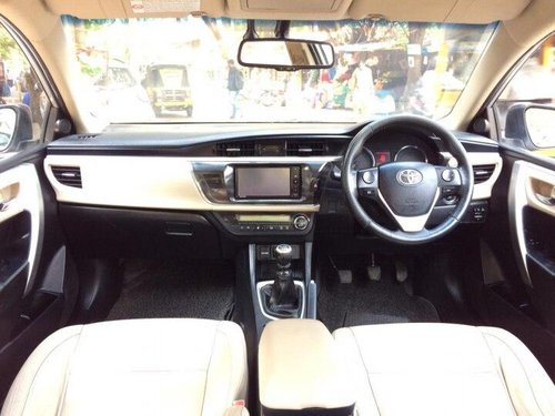 Used 2014 Corolla Altis VL AT  for sale in Thane