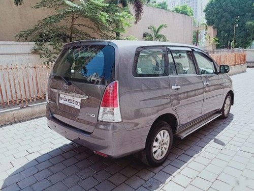 Used 2009 Innova 2004-2011  for sale in Thane