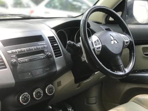 Used 2010 Outlander 2.4  for sale in Mumbai