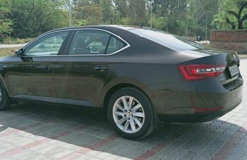 Used 2017 Superb LK 1.8 TSI AT  for sale in New Delhi