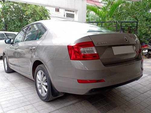 Used 2014 Octavia Ambition 2.0 TDI MT  for sale in Hyderabad