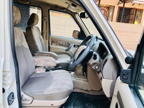 2013 Mahindra Scorpio VLX Airbag Single Owner White