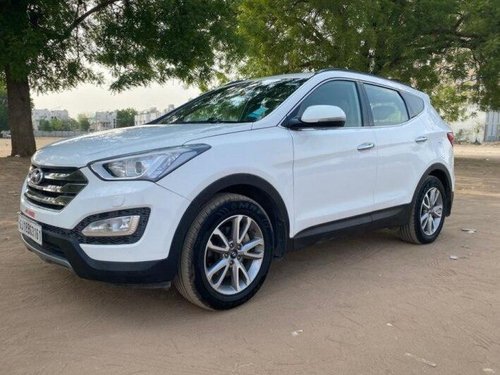 Used 2016 Santa Fe 4WD AT  for sale in Ahmedabad