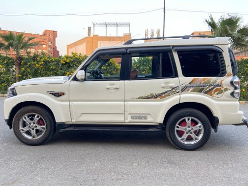 2015 Mahindra Scorpio for sale at low price