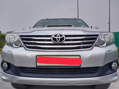 Toyota Fortuner 2012