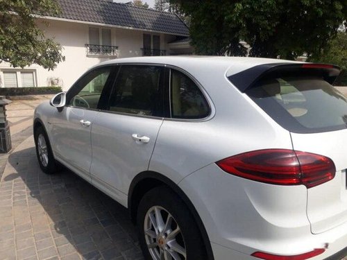 Used 2015 Cayenne Diesel Platinum Edition  for sale in New Delhi